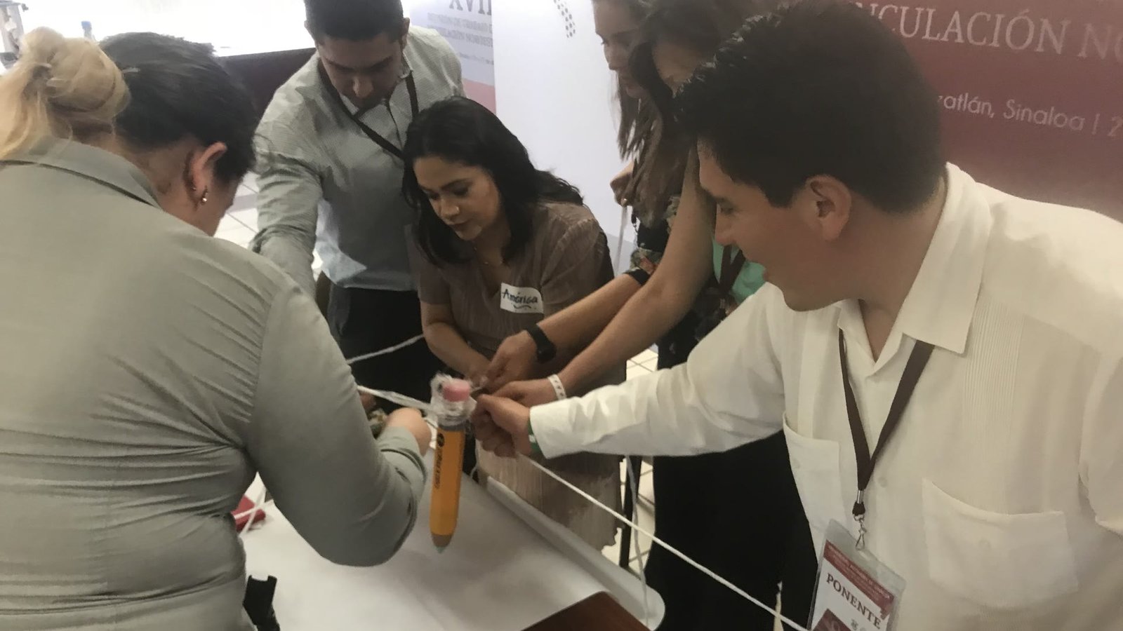 Taller vivencial de AUKER Training con un equipo de trabajo